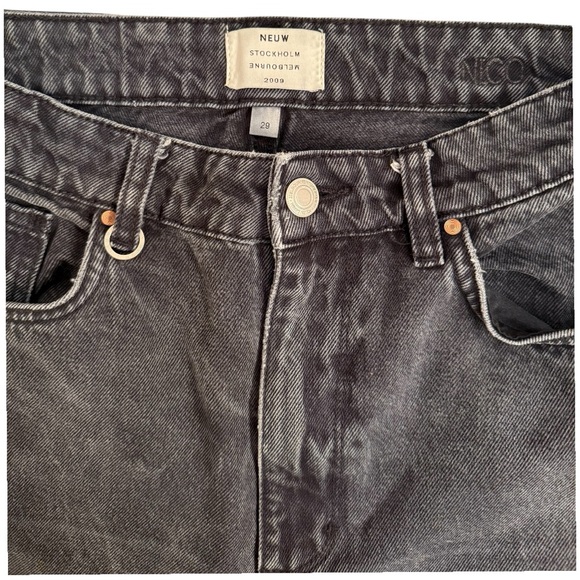 Neuw Lola Super High Rise Mom Jean In Stoned Black Size 29 - Picture 3 of 13